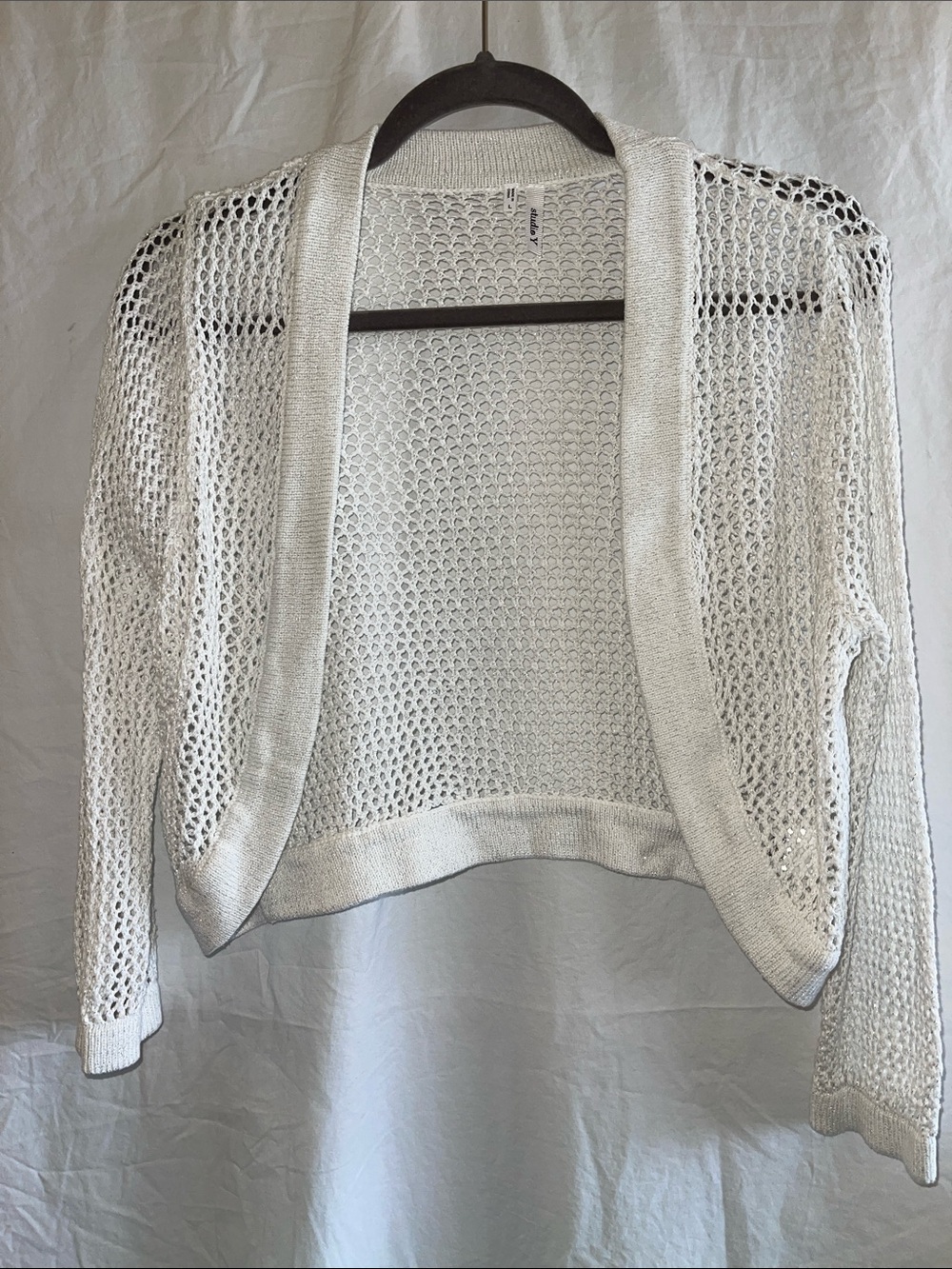 Studio Y White silver accent Open-Weave Cropped open front Cardigan L